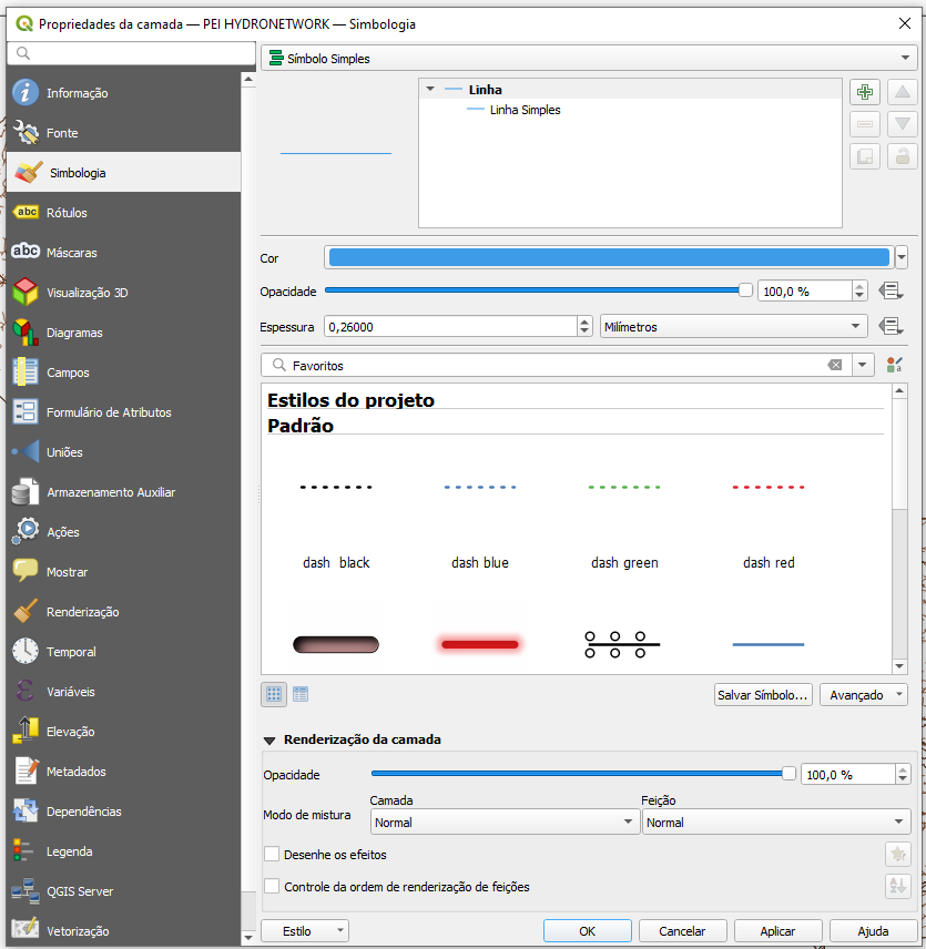 Caixa de diálogo 'Propriedades de camada – PEI HYDRONETWORK – Simbologia 'com a opção de estilo 'Símbolo Simples' selecionada, e então, 'Linha: Linha Simples' com as seguintes configurações: um azul sólido como cor, opacidade 100% e espessura de 0,26000 milímetros. Em seguida, há um campo de pesquisa para os diferentes estilos disponíveis. Na aba 'Renderização da camada' as configurações são as seguintes: opacidade 100%; no 'Modo de mistura', tanto 'Camada' quanto 'Feição' estão com a opção 'Normal' selecionada; as opções 'Desenhe os efeitos' e 'Controle de ordem de renderização de feições' não estão assinaladas.